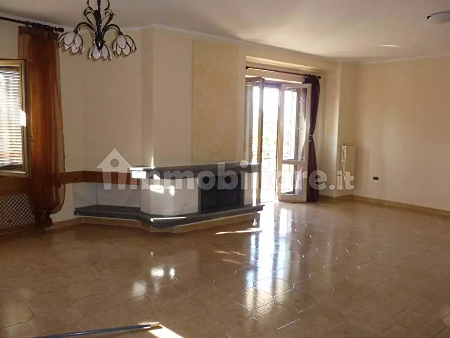 Immagine 2 di Casa semindipendente in vendita  in Viale Giovanni Paolo II 11 a Sarno