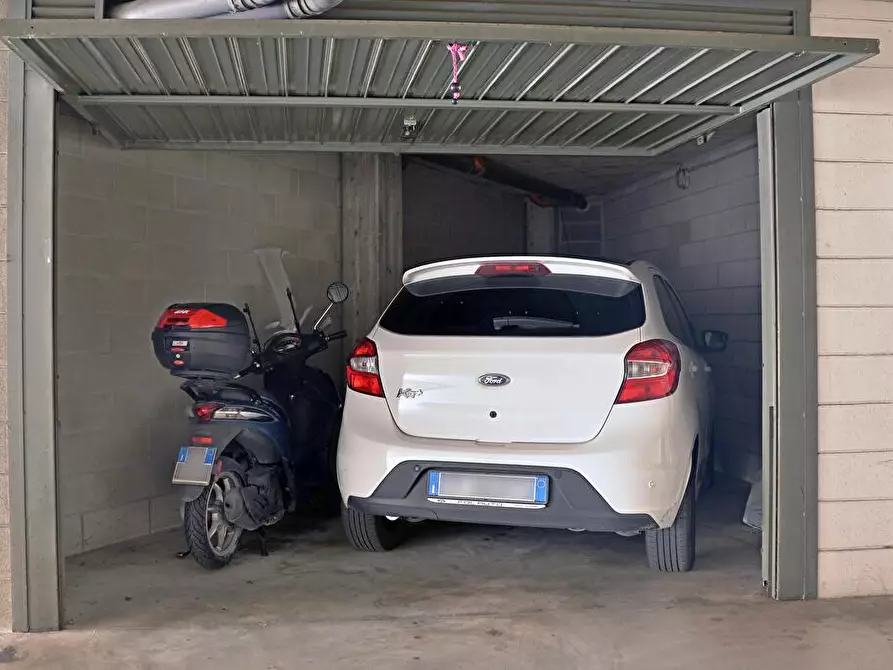 Immagine 15 di Bilocale in vendita  in Via Seminario 34b a Lecco