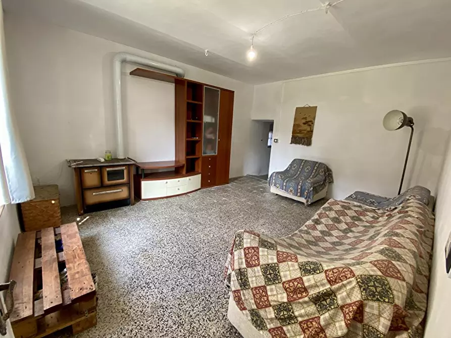 Immagine 9 di Casa indipendente in vendita  in Vittorio Emanuele II  16  a Castelnuovo Belbo