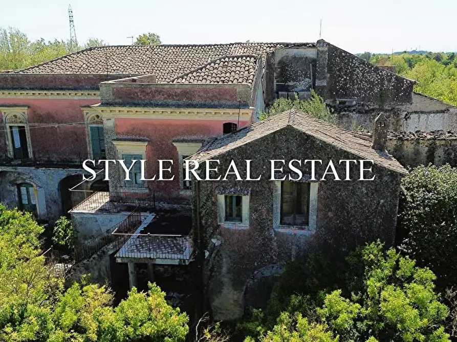 Immagine 7 di Albergo/B&B/Residence in vendita  in Via Aldo Moro a Viagrande