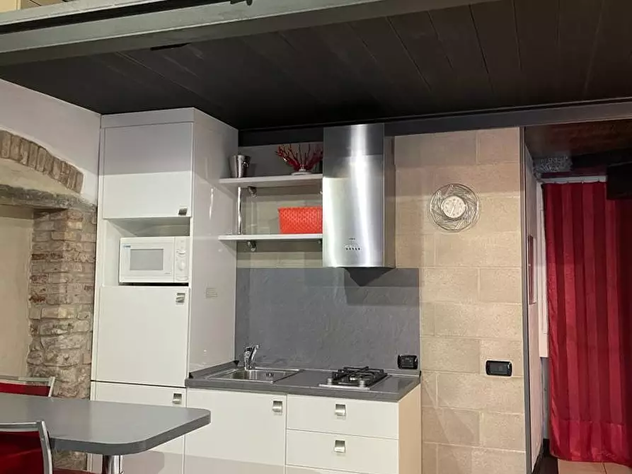 Immagine 4 di Appartamento in affitto  in via pignolo  112 a Bergamo