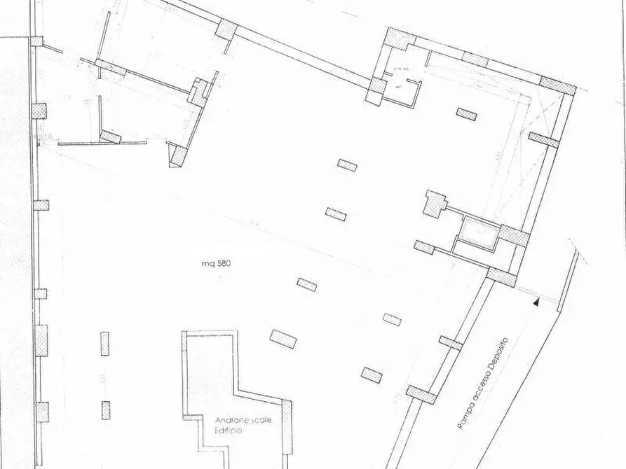 Immagine 20 di Negozio in affitto  in Via Vecchia Pentimele  a Reggio Di Calabria