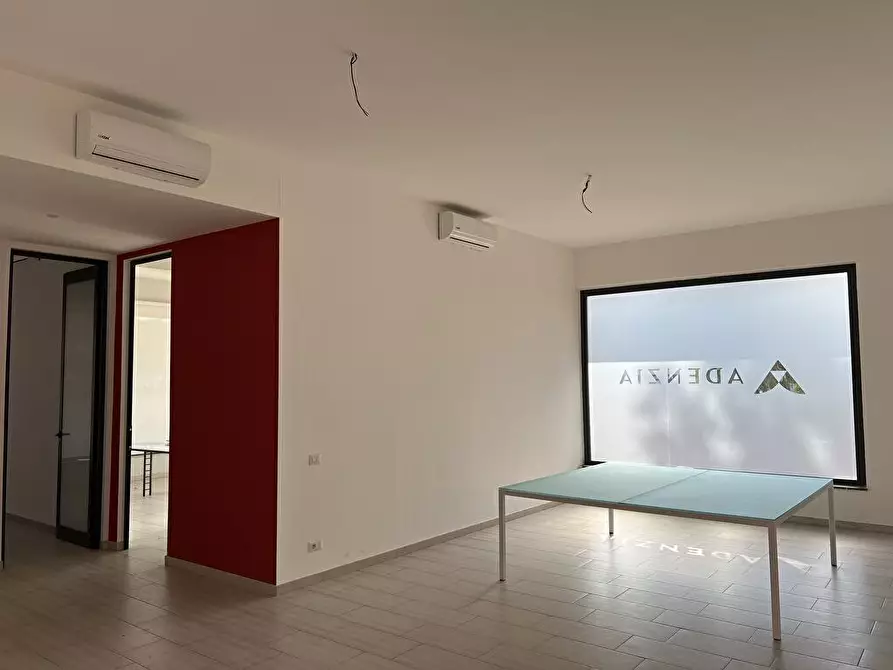 Immagine 4 di Attività commerciale in affitto  in Via Libero Grassi 20 a Enna