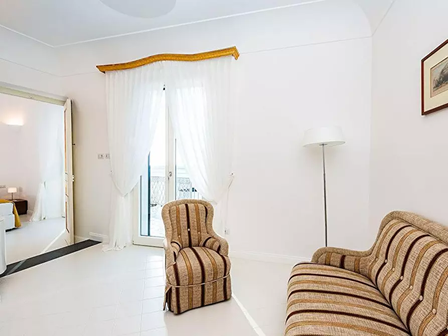 Immagine 4 di Albergo/B&B/Residence in affitto  in Salita Sopra Muro 36 a Amalfi