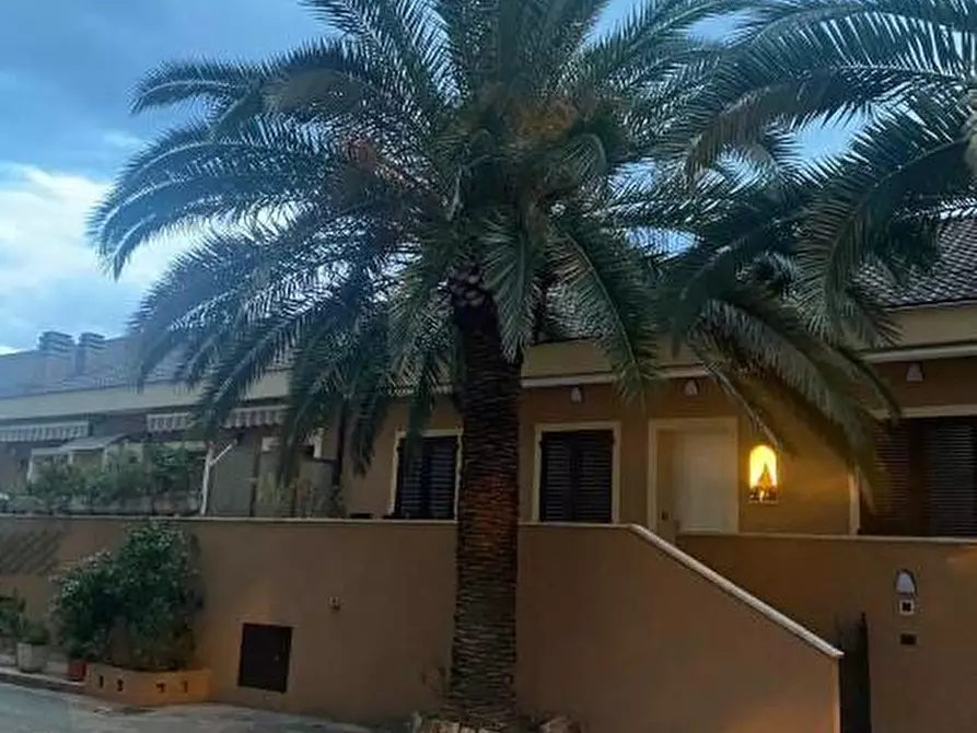 Immagine 1 di Villetta a schiera in vendita  in VIA PARMA 66 a Chiavari