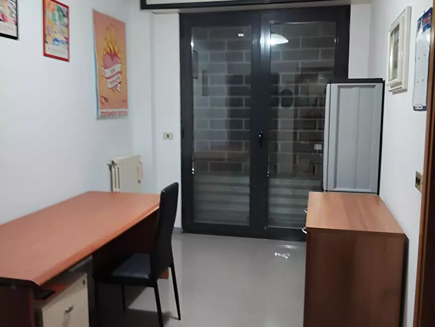 Immagine 5 di Ufficio in affitto  in Via Pedicini 61 a Avellino