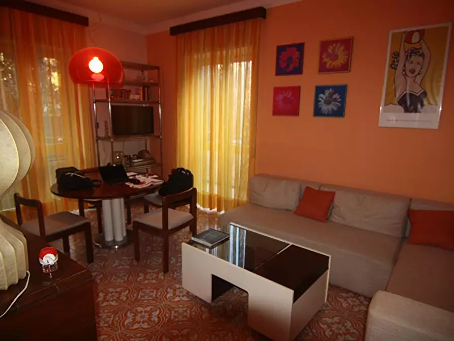 Immagine 3 di Appartamento in vendita  in via Enrico Toti 10 a Rapallo