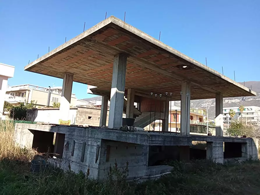 Immagine 5 di Villa in vendita  in Via Variante 1 a Sarno