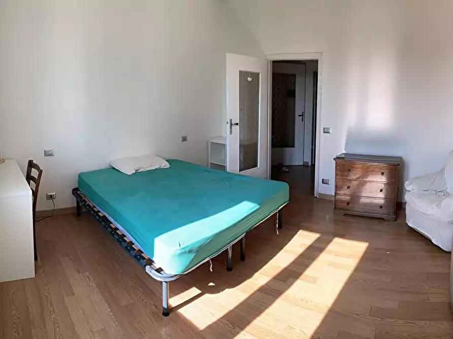 Immagine 2 di Camera in affitto  in Via Vincenzo cuoco  5 a Reggio Nell'emilia