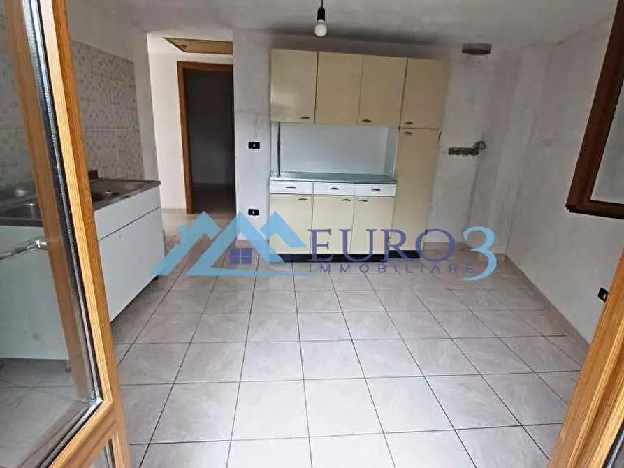 Immagine 4 di Casa di paese in vendita  in trivigliano 1 a Ascoli Piceno
