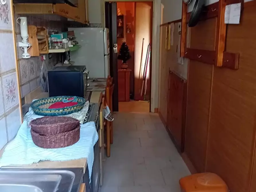 Immagine 10 di Appartamento in vendita  in via Gaetano Salvemni  5 a Milano