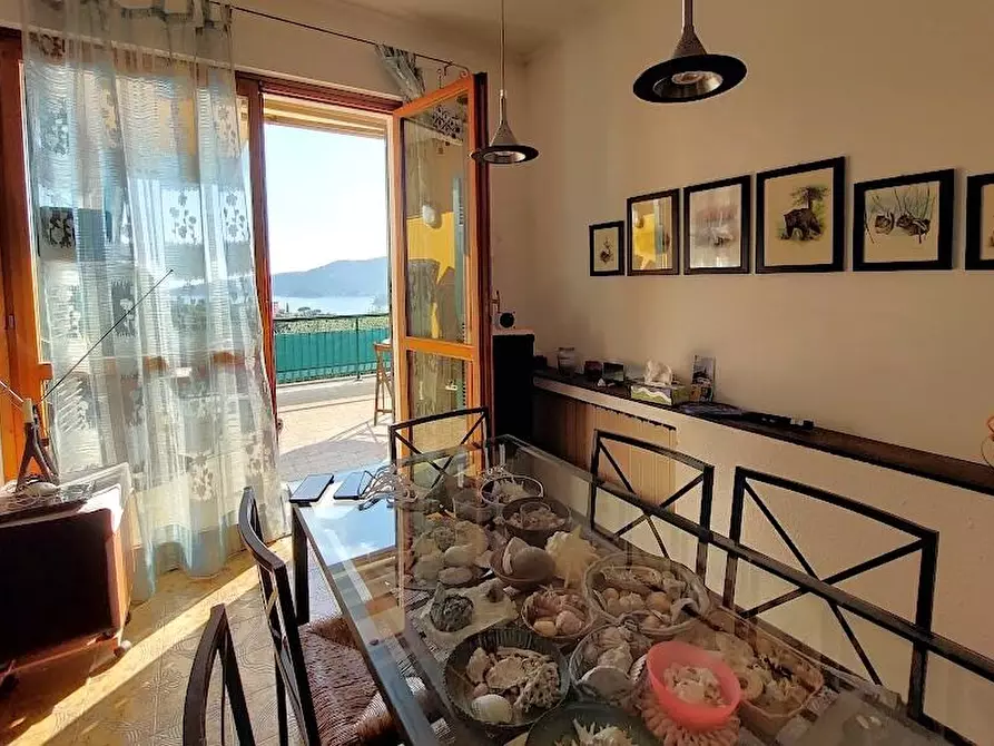 Immagine 3 di Quadrilocale in vendita  in VIA CORNICE DI S. AMBROGIO 88 a Rapallo