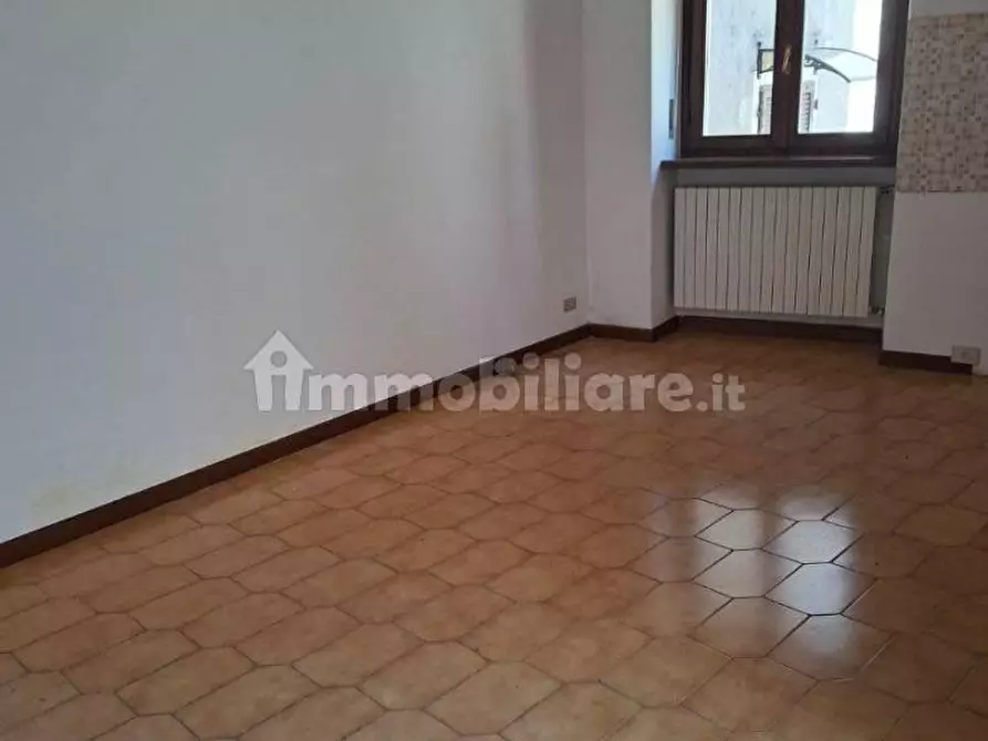 Immagine 1 di Appartamento in affitto  a Laveno-Mombello