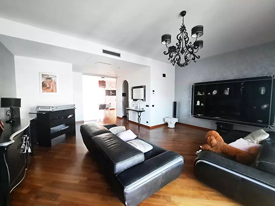 Immagine 5 di Attico in vendita  in via perosi a Bari