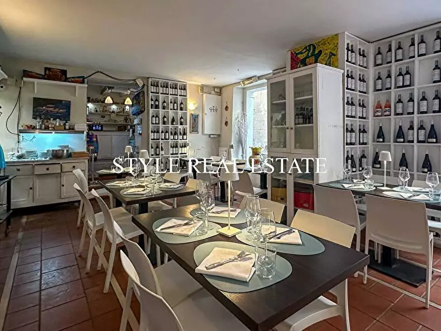 Immagine 30 di Bar / Ristorante in vendita  in Via Giuseppe Maria Capodieci 6 a Siracusa