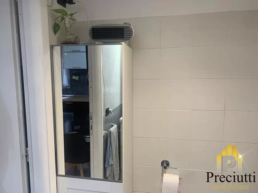 Immagine 10 di Appartamento in vendita  in VIA DEGLI AMODEI 92 a Roma