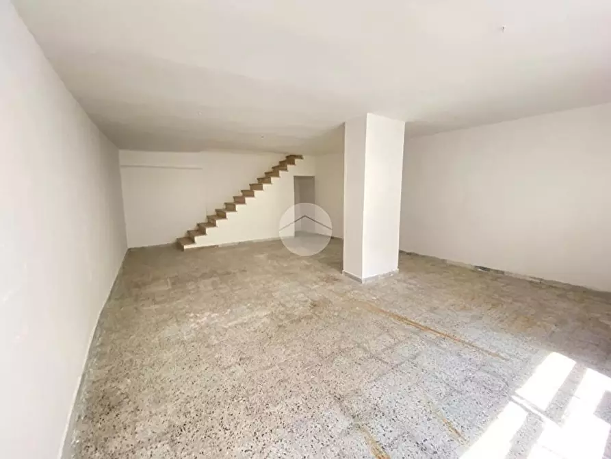 Immagine 11 di Attività commerciale in vendita  in p.tta Mercato  2 a Manfredonia