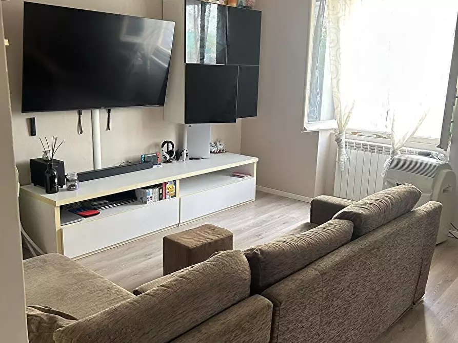 Immagine 5 di Appartamento in vendita  in Via Filippo Turati  11 a Savona