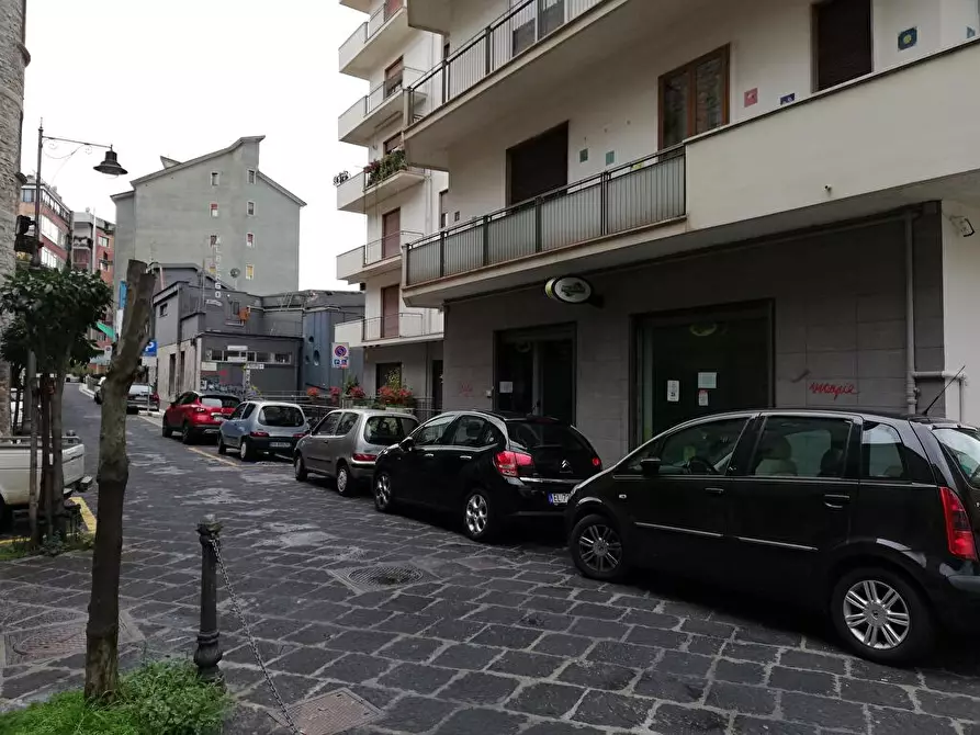 Immagine 3 di Locale commerciale in affitto  a Potenza