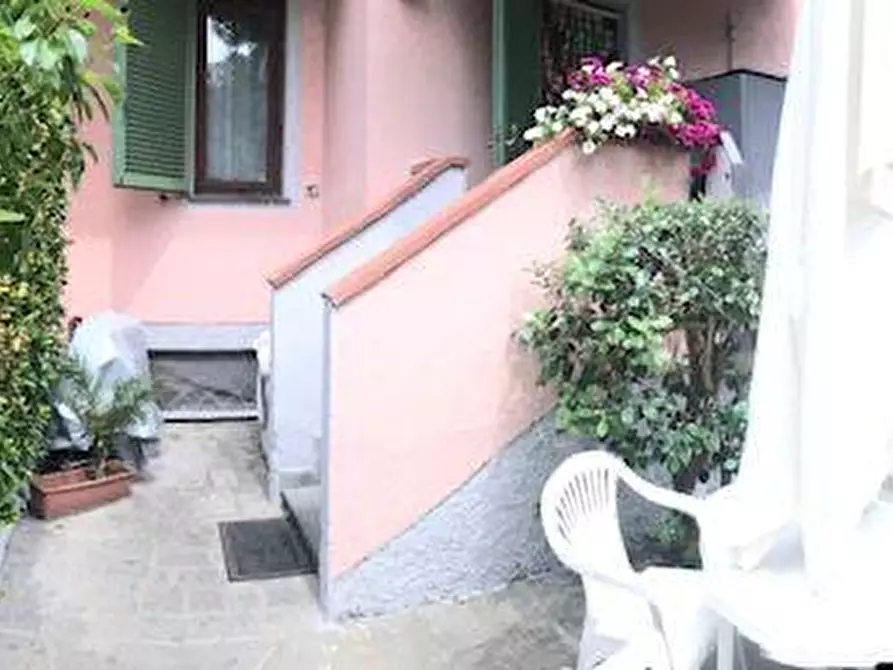 Immagine 20 di Villetta a schiera in vendita  a Forte Dei Marmi