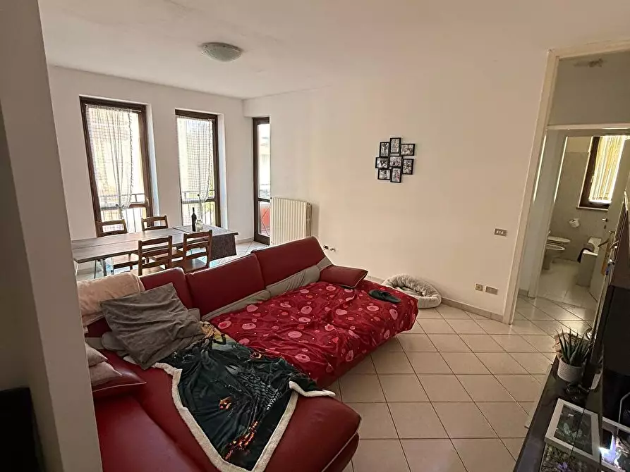 Immagine 2 di Appartamento in affitto  a Parabiago