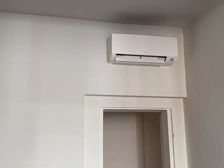 Immagine 4 di Appartamento in affitto  a Parma