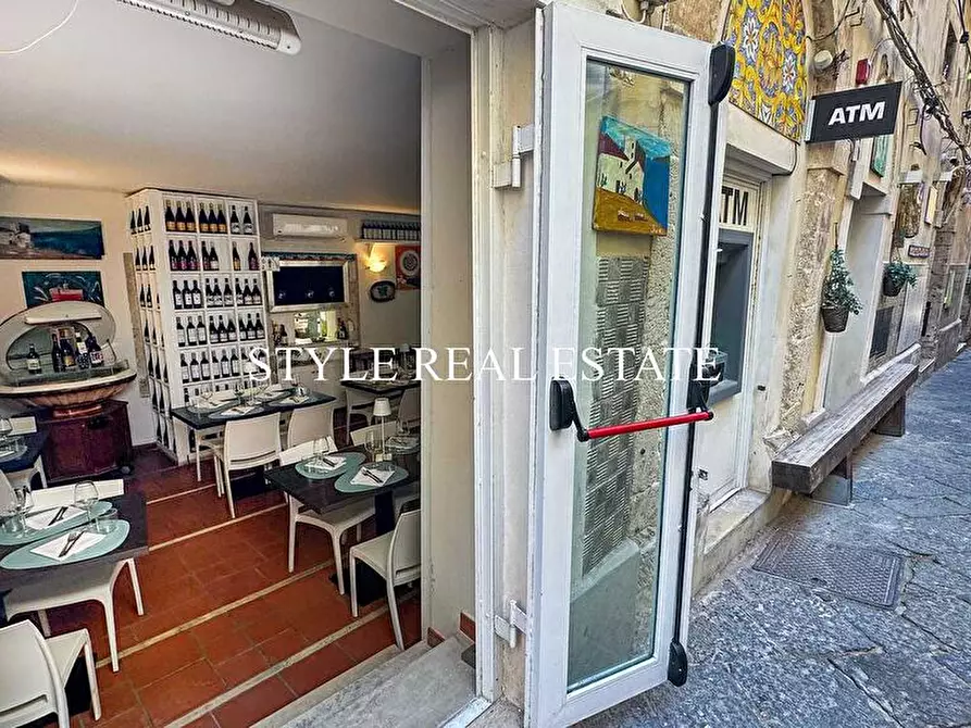 Immagine 5 di Bar / Ristorante in vendita  in Via Giuseppe Maria Capodieci 6 a Siracusa