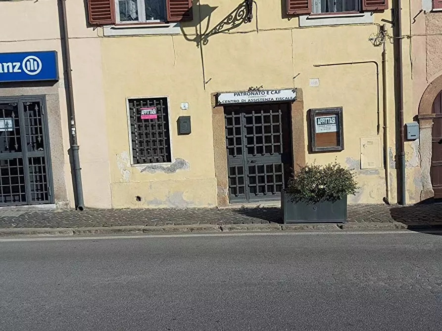 Immagine 2 di Attività commerciale in affitto  in Corso della repubblica  58 a Canale Monterano