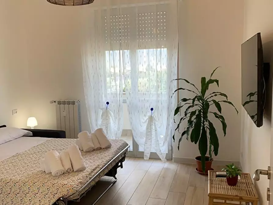 Immagine 3 di Casa vacanze in affitto  in Via Nostra Signora del Monte, Savona, Liguria, Italia 10 a Savona