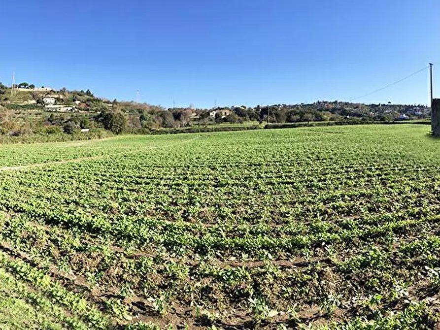 Immagine 4 di Stabile in vendita  in Via Cigliano snc a Pozzuoli