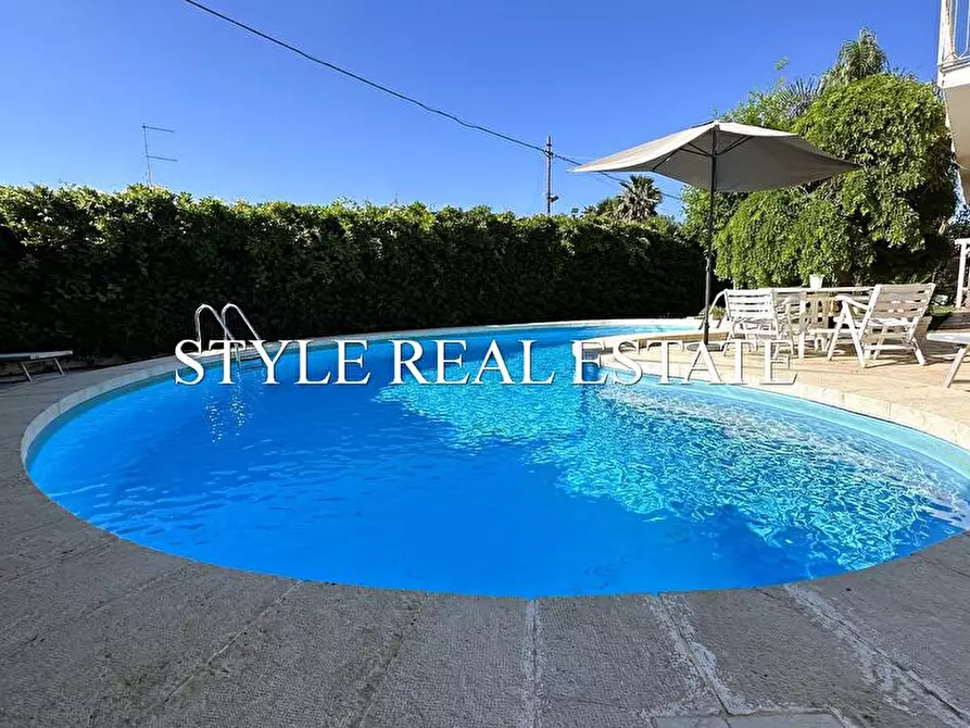 Immagine 19 di Villa in vendita  in Via Mar Tirreno 2 a Siracusa