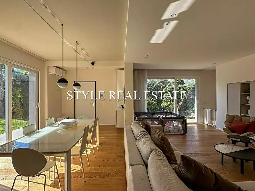 Immagine 16 di Villa in vendita  in Professore Lino Romano 25 a Siracusa