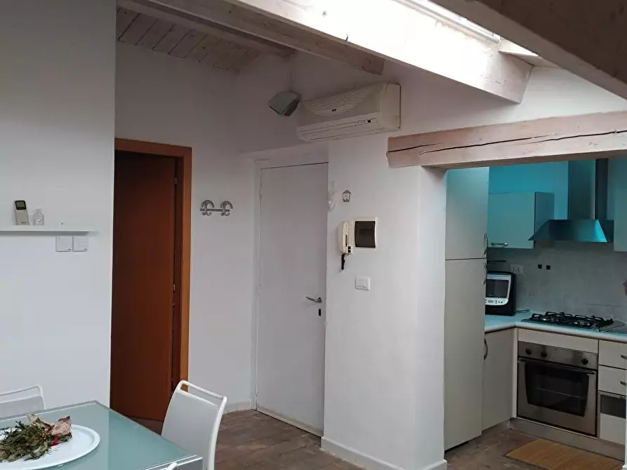 Immagine 4 di Mansarda in affitto  a Jesi