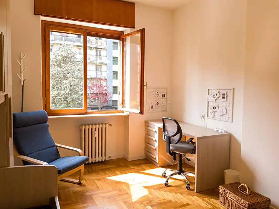 Immagine 1 di Affittacamere in affitto  in via azalee 11 a Milano