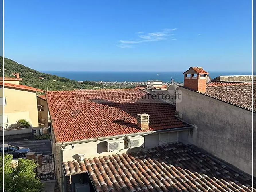 Immagine 2 di Attico in affitto  in Via Cantoni 13 a Formia