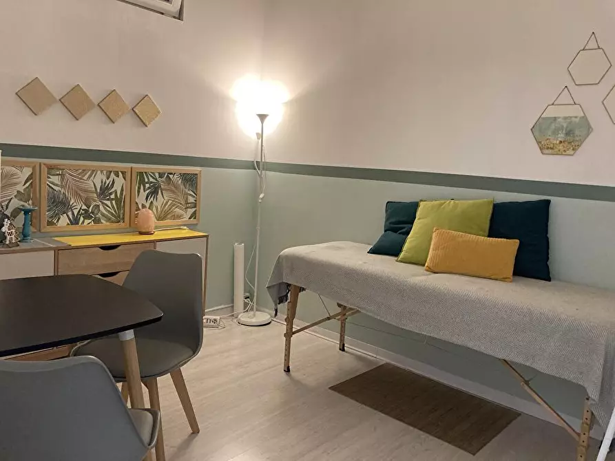 Immagine 3 di Attività commerciale in affitto  in Via lorenzo di credi 20 a Firenze