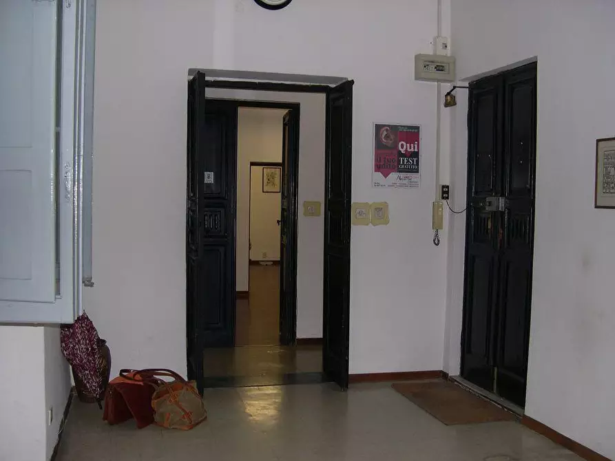 Immagine 4 di Ufficio in vendita  in Via Borgo Marturi 38 a Poggibonsi