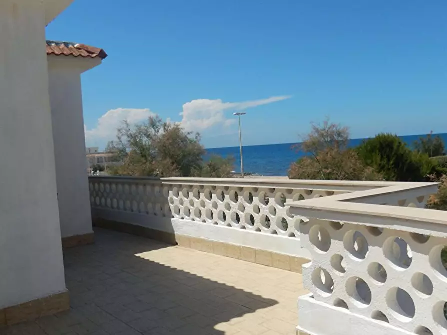 Immagine 21 di Villa in vendita  in via Bari km 788 a Giovinazzo