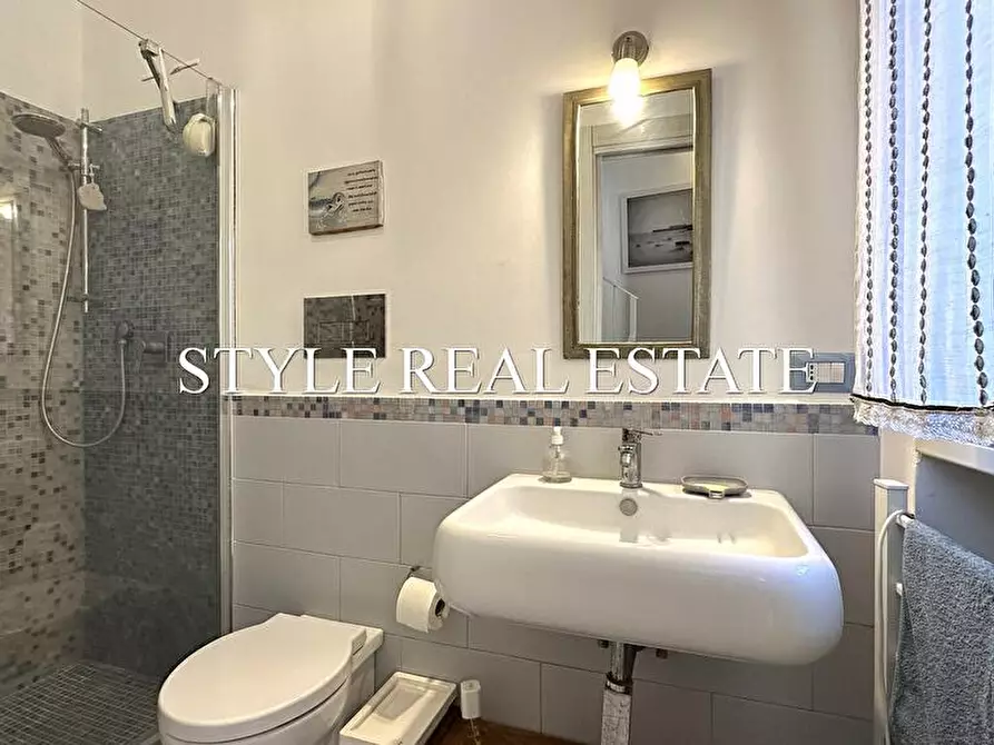 Immagine 15 di Appartamento in vendita  in via logoteta a Siracusa