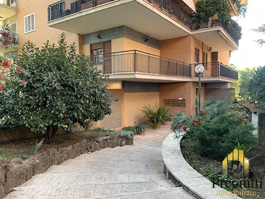 Immagine 3 di Appartamento in vendita  in VIA RAFFAELE FABRETTI 19 a Roma