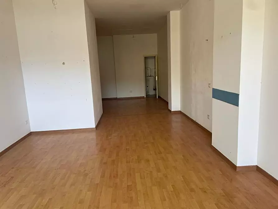 Immagine 2 di Negozio in affitto  in Via Nuova Panoramica  1020 a Messina