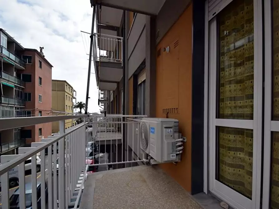 Immagine 6 di Bilocale in affitto  in Via De Raymondi 17 a Finale Ligure