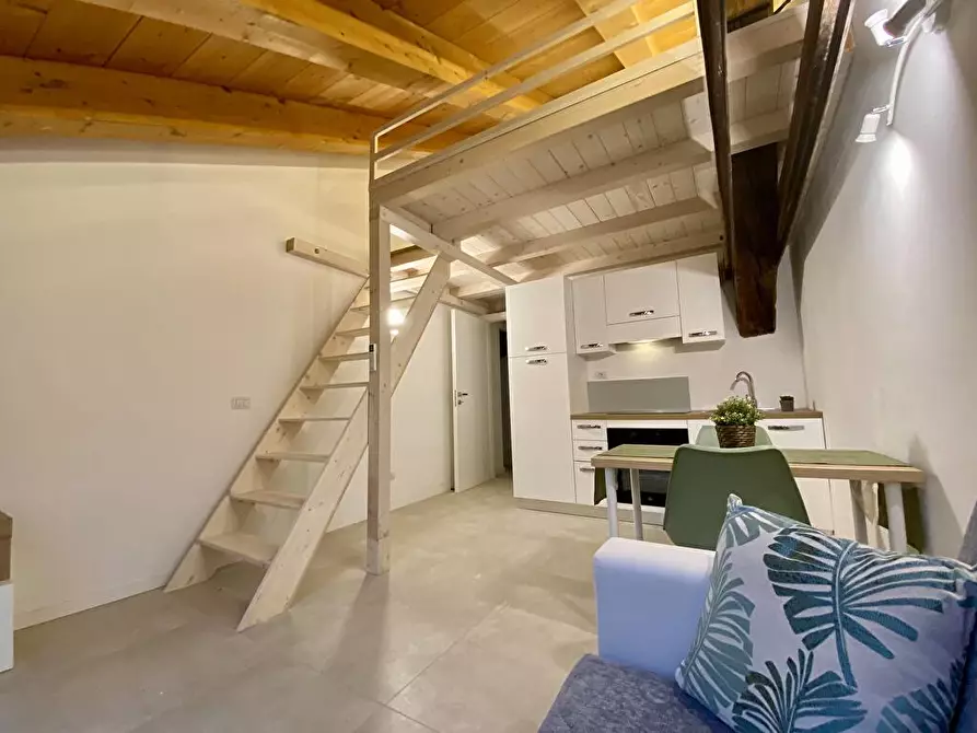 Immagine 2 di Appartamento in affitto  in via costantino baroni  192 a Milano