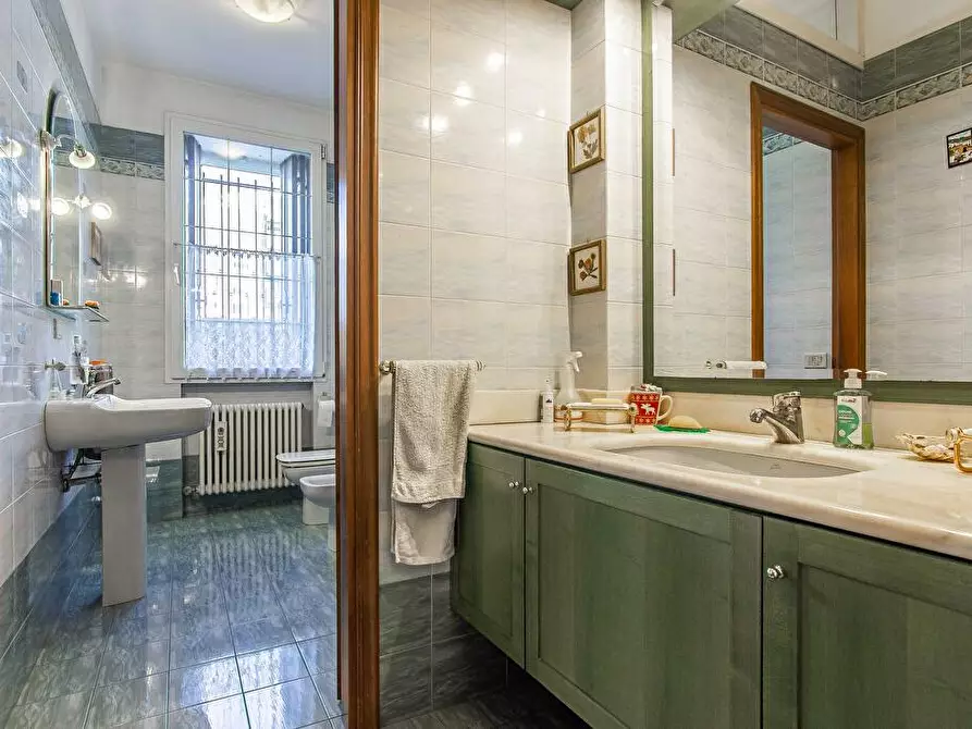 Immagine 18 di Villa in vendita  in Via Ugo Foscolo 9 a Vicenza