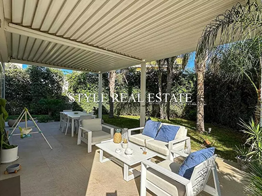 Immagine 9 di Villa in vendita  in Professore Lino Romano 25 a Siracusa