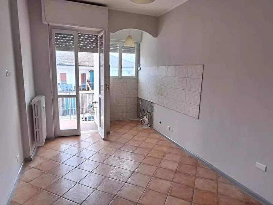 Immagine 5 di Appartamento in vendita  in corso alessandria  249 a Asti