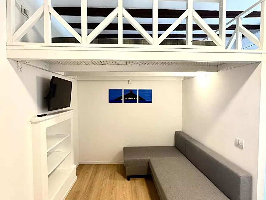 Immagine 1 di Monolocale in affitto  in via fioravanti 3 a Milano