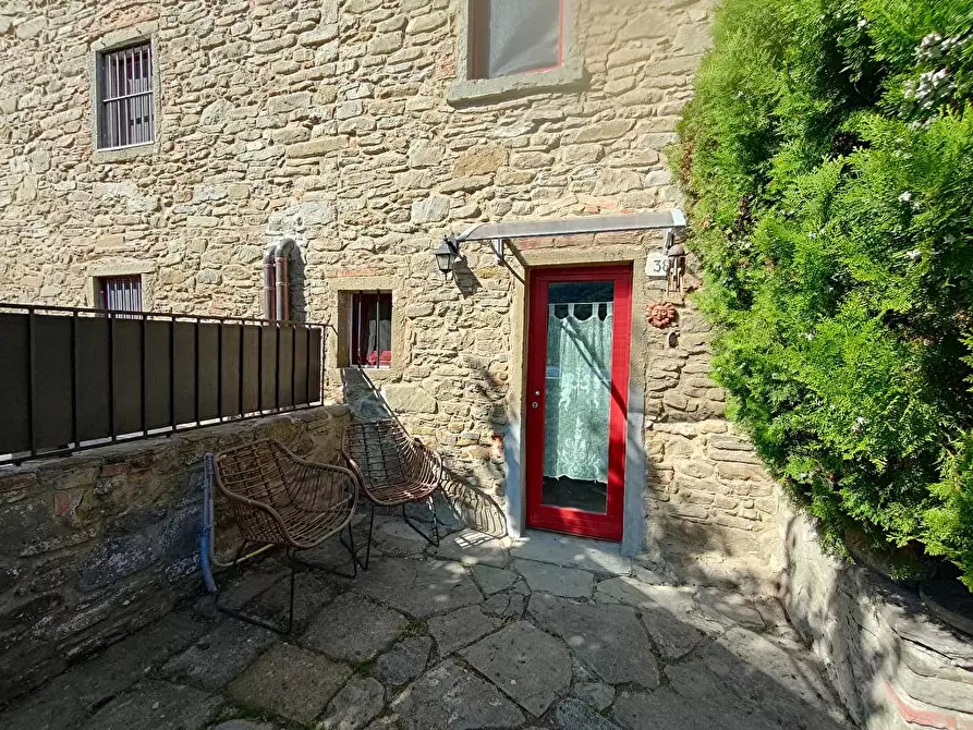 Immagine 9 di Abitazione tipica in affitto  a Arezzo