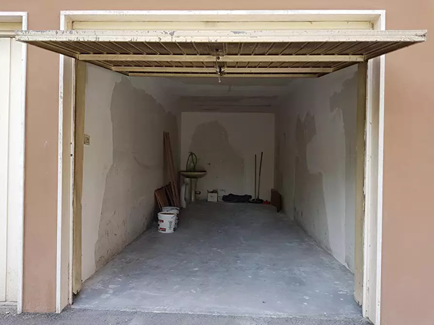 Immagine 7 di Appartamento in affitto  in Via lussemburgo  40 a L'aquila