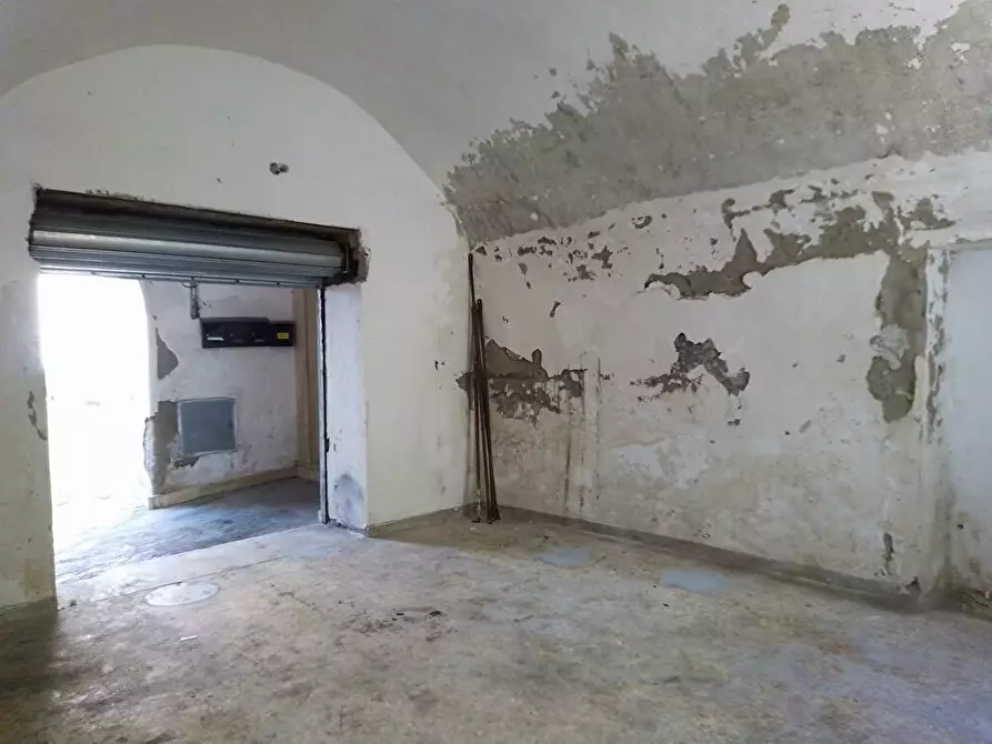 Immagine 5 di Garage in vendita  in Vico San Martino 1 a Sarno